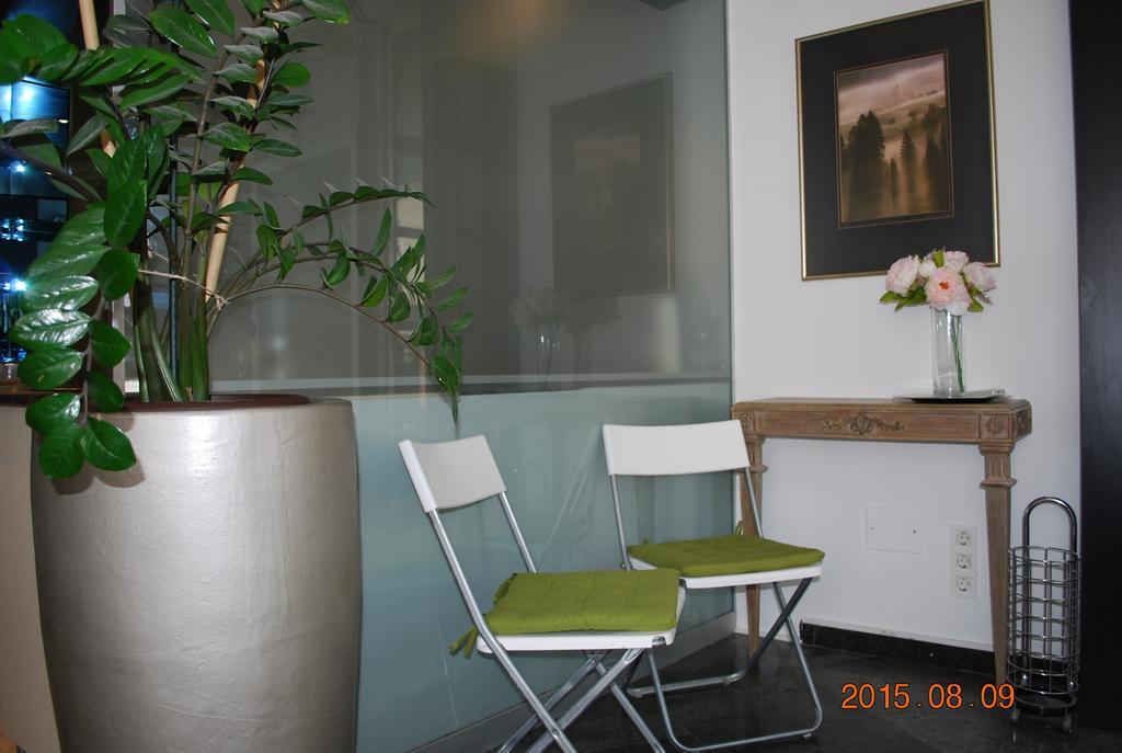 Apartment Center 25 Λιουμπλιάνα Δωμάτιο φωτογραφία
