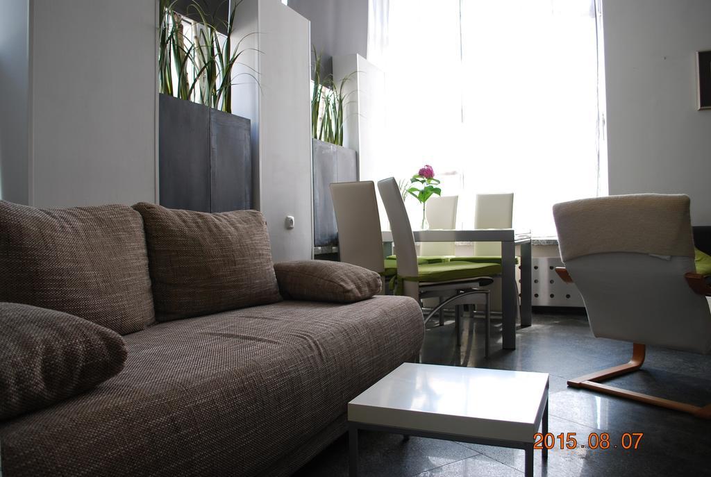 Apartment Center 25 Λιουμπλιάνα Δωμάτιο φωτογραφία