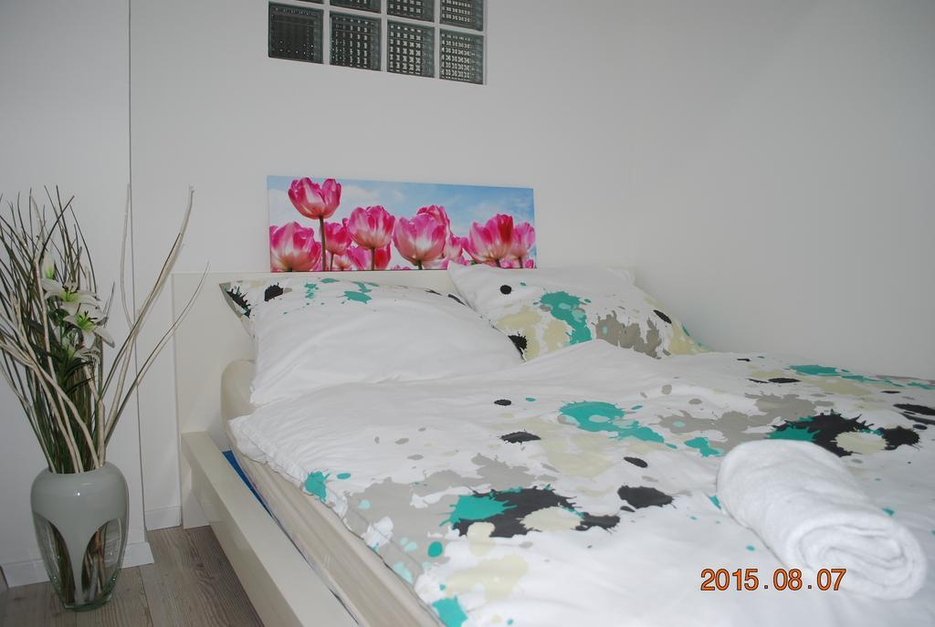 Apartment Center 25 Λιουμπλιάνα Δωμάτιο φωτογραφία